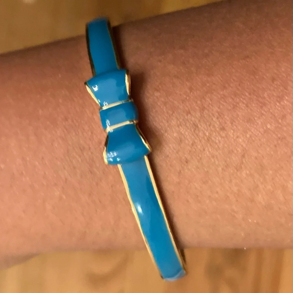 Kate Spade Take A Bow Enamel  Bangle Bracelet, Blue & Gold  - NWOT - Picture 5 of 8